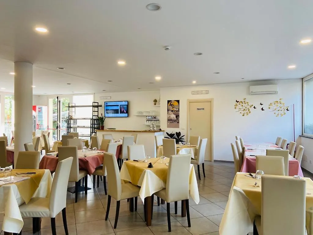 Eden Hotel Deiva Marina