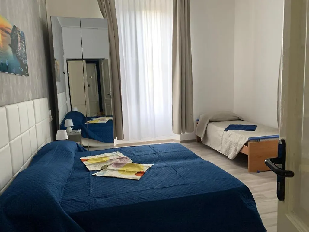 Eden Hotel Deiva Marina 2*,