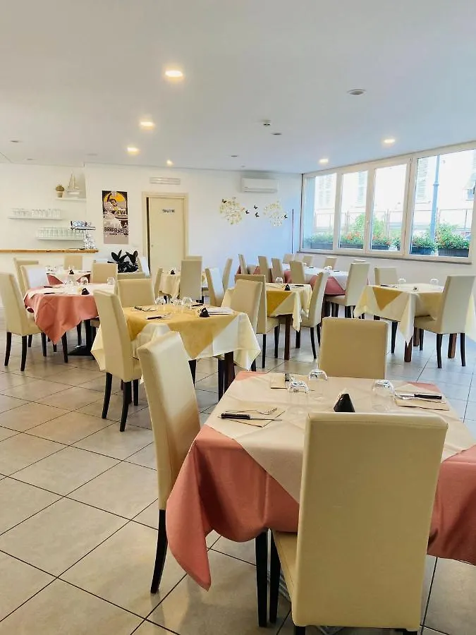 Eden Hotel 데이바마리나